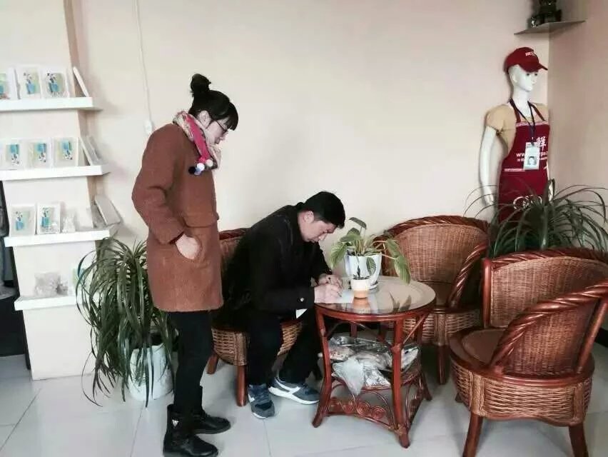 ������ֿ͑�(h��)���ϰ�ʹ��һƷ�r�๦�ܳ���C(j��)���湤�ˎ���